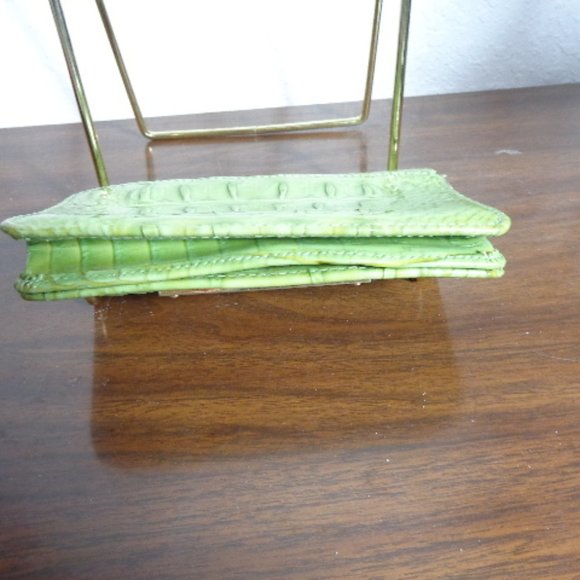 Brahmin Green Melbourne Leather Folding Debbie Wallet No Wrist Strap Org… - Picture 6 of 8